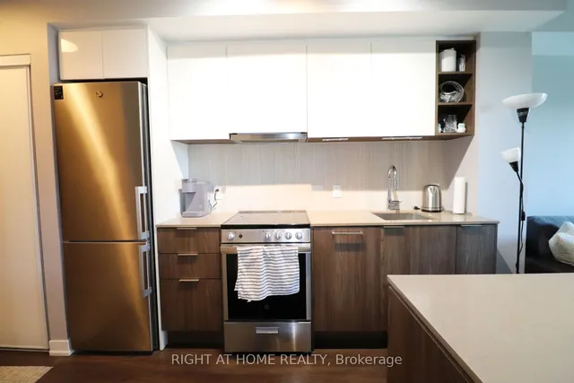 Additional image 27 of 31 Tippet Rd Unit 541