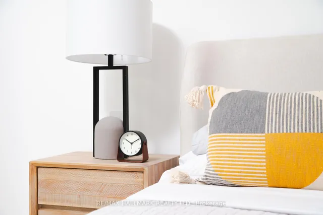 Additional image 31 of 269 Coleridge Ave