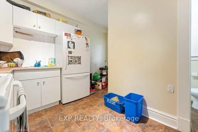 Additional image 10 of 85 Chestnut St