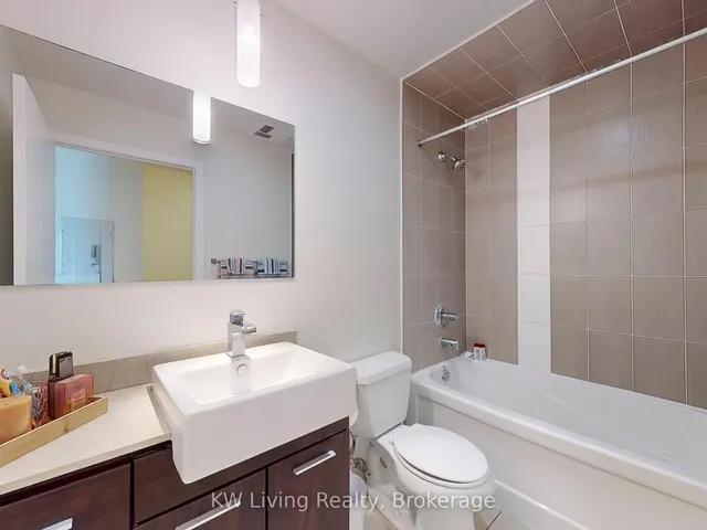 Additional image 11 of 770 Bay St Unit 1403