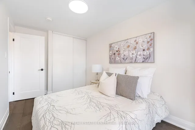 Additional image 32 of 103 HuntingDale Blvd