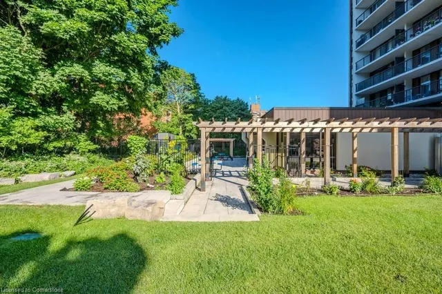 Additional image 46 of 81 Church St Unit 1601