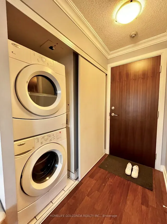 Additional image 6 of 181 Village Green Sq Unit 1419