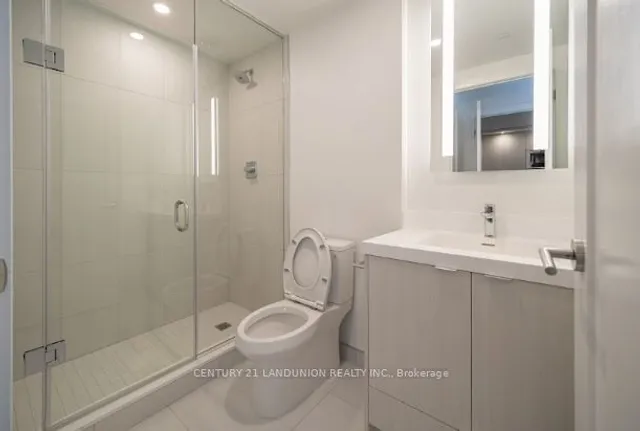 Additional image 18 of 30 Inn On The Park Dr Unit 302