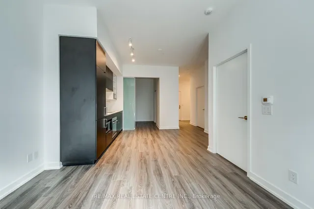 Additional image 18 of 20 Edward St Unit 406