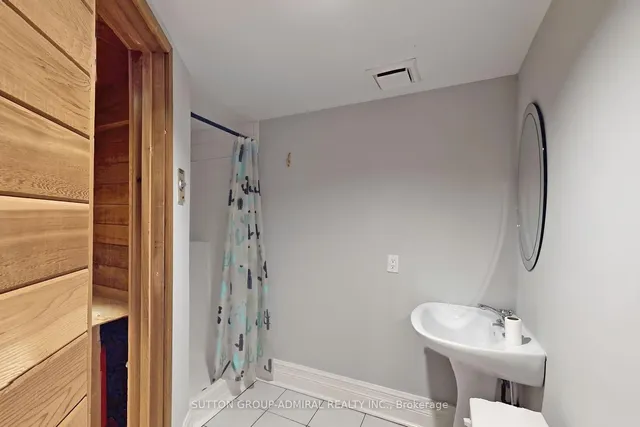 Additional image 36 of 426 Wellesley St