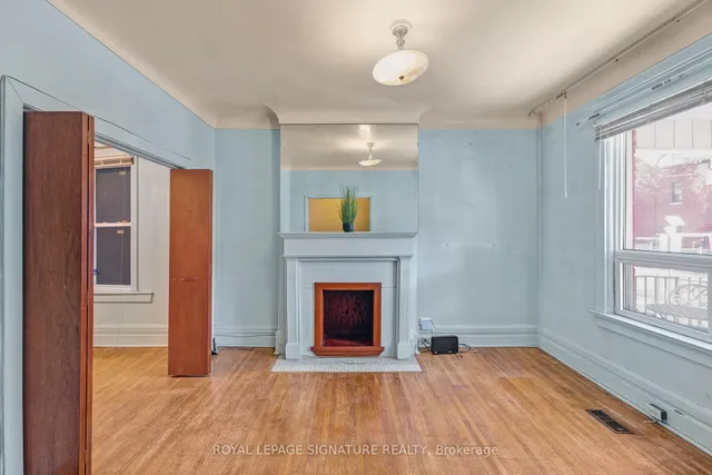 Additional image 3 of 144 Denison Ave