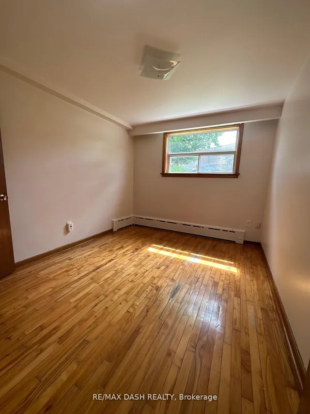 Additional image 6 of 8 Nineteenth St