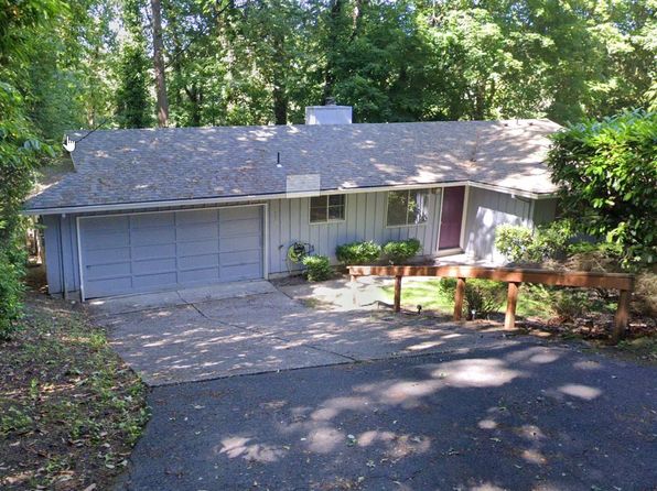 3139 SW Freeman St, Portland, OR 97219