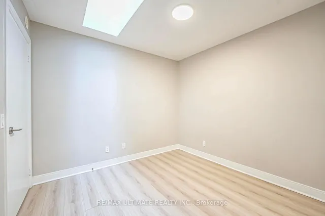 Additional image 33 of 330 Village Green Sq Unit TH 06