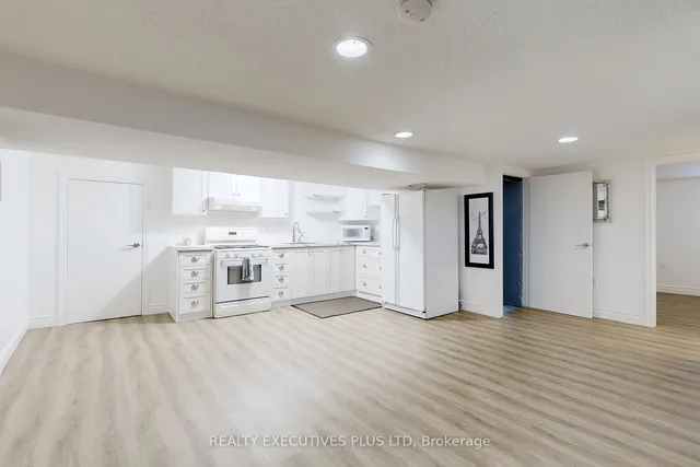 Additional image 20 of 6 Azrock Rd