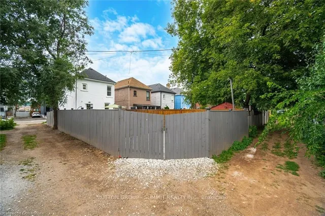 Additional image 25 of 99 FRANCIS St