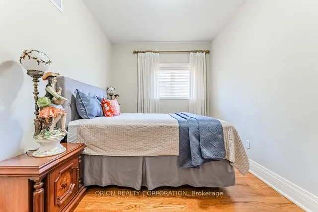 Additional image 20 of 293 La Rose Ave