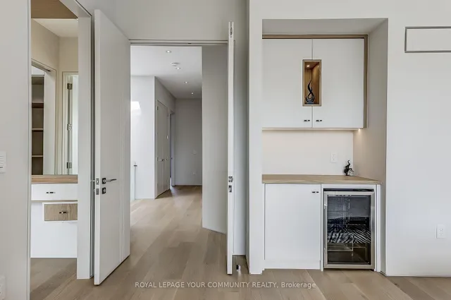 Additional image 25 of 131 Poyntz Ave