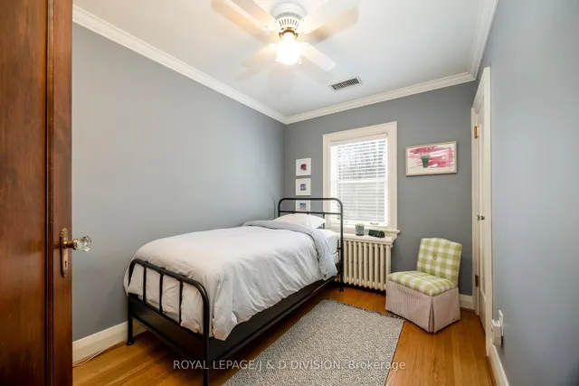 Additional image 17 of 219 Chaplin Cres