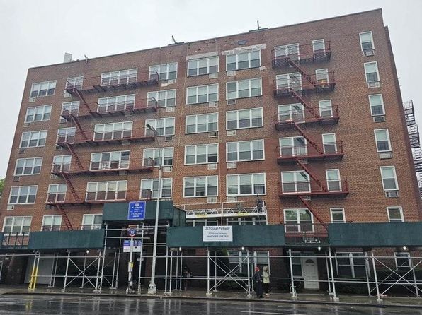 207 Ocean Pkwy APT 3J, Brooklyn, NY 11218