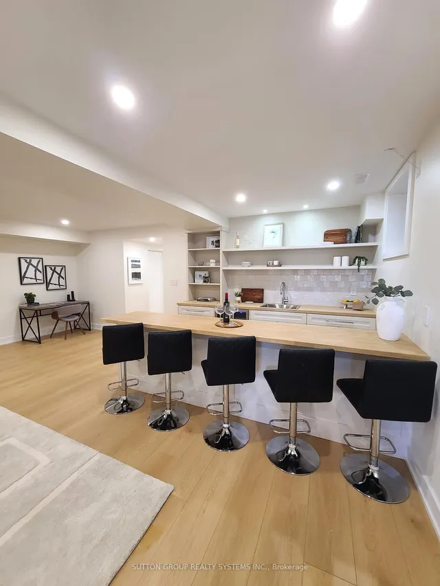 Additional image 34 of 21 South Kingsway N/A