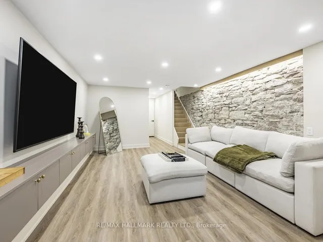 Additional image 29 of 40 Fuller Ave