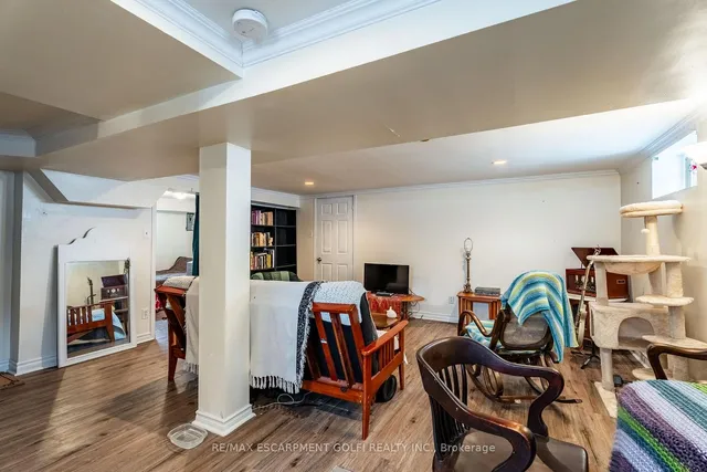 Additional image 23 of 69 Vansitmart Ave