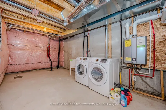 Additional image 29 of 230 Avonsyde Blvd Unit 37