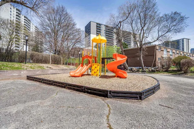 Additional image 36 of 10 Leith Hill Rd Unit 4