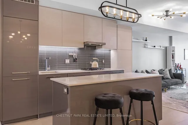 Additional image 3 of 835 St. Clair Ave Unit 304