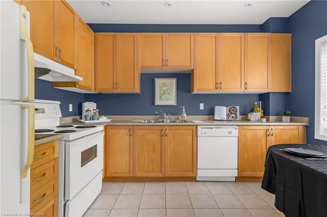 Additional image 7 of 100 Beddoe Dr Unit 6