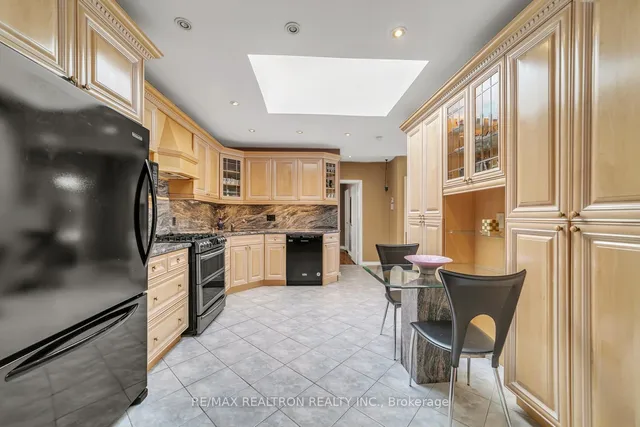 Additional image 18 of 300 Spring Garden Ave