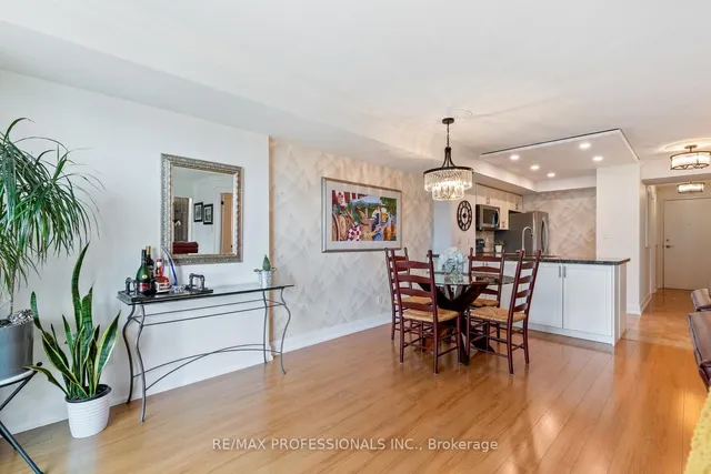 Additional image 12 of 410 Queens Quay Unit 517