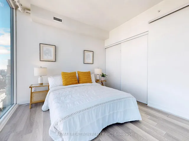 Additional image 17 of 290 Adelaide St Unit 3704