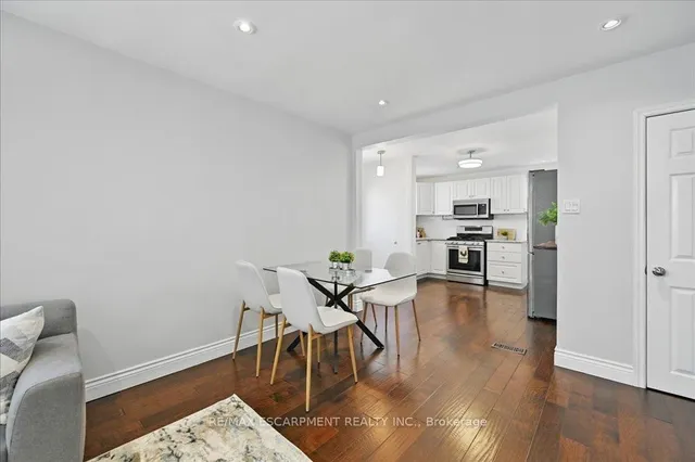 Additional image 13 of 433 East 38th St