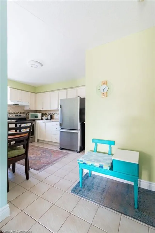 Additional image 6 of 17 King St Unit 305