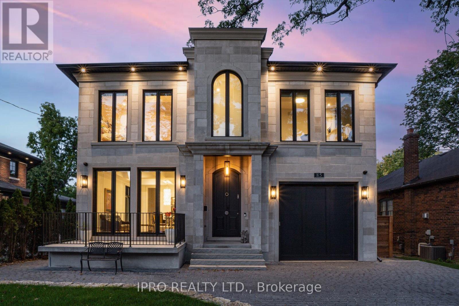 85 KINGSWAY CRESCENT|Toronto (Kingsway South), Ontario M8X2R8