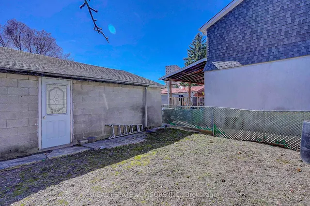 Additional image 4 of 1228 Jane St