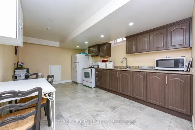 Additional image 35 of 30 Flurry Circ