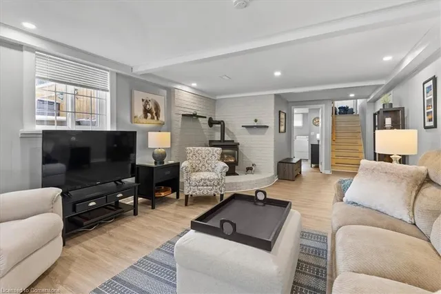 Additional image 23 of 684 Hiawatha Blvd