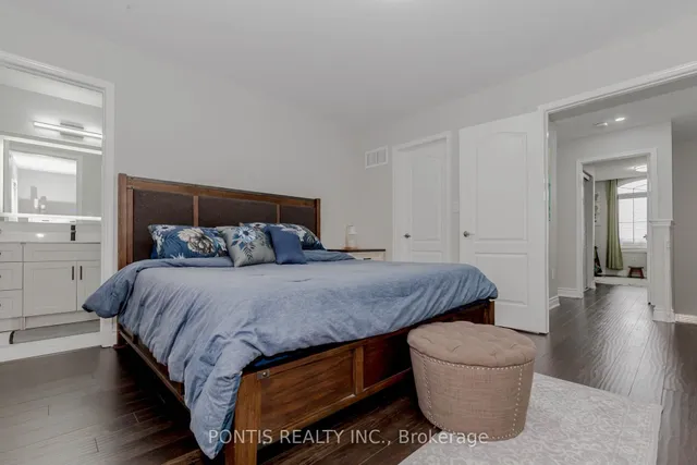 Additional image 27 of 33 Tight Crt