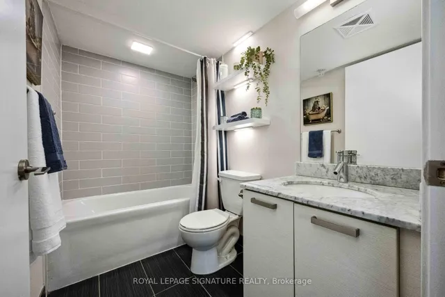 Additional image 21 of 36 Lisgar St Unit 801