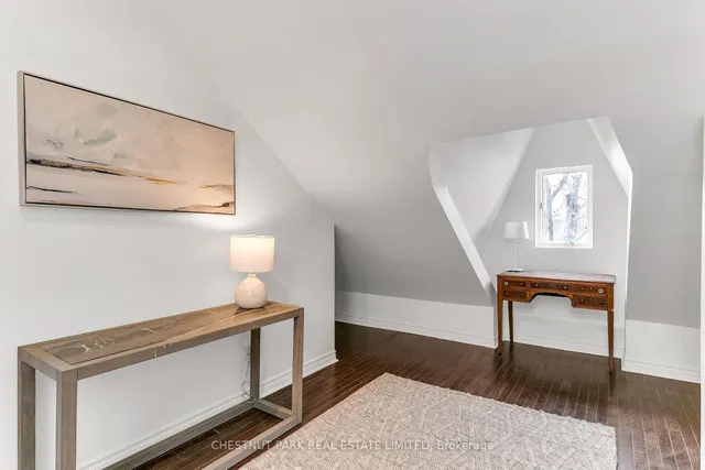 Additional image 37 of 131 Montrose Ave