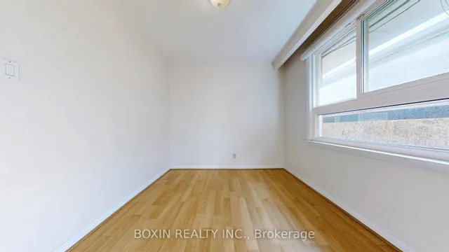 Additional image 11 of 55 Heathview Ave