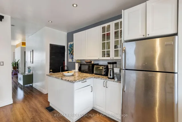 Additional image 12 of 13 Gore St