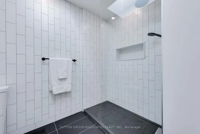 Additional image 19 of 452 Lauder Ave