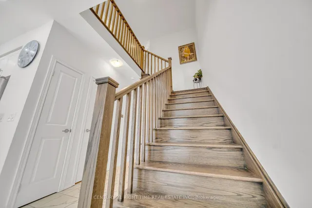 Additional image 18 of 26 Roywood St