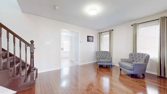 Additional image 6 of 37 Arkwright Dr