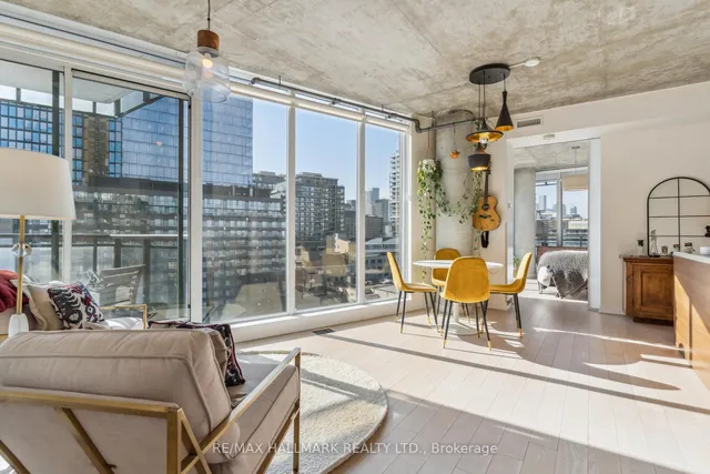 Additional image 8 of 318 King St Unit 1014