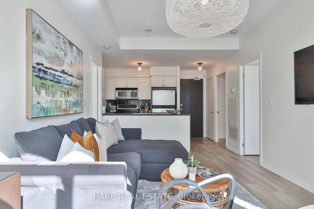 Additional image 8 of 231 Fort York Blvd Unit 233