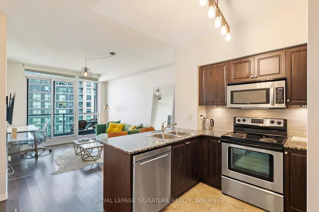 Additional image 8 of 215 Fort York Blvd Unit 3407