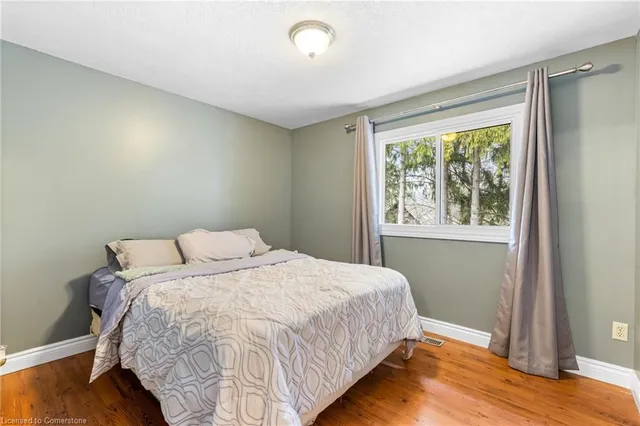 Additional image 27 of 8 Mill View St