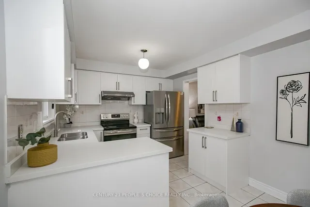 Additional image 17 of 30 Carrie Cres