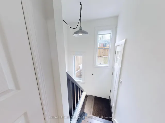 Additional image 24 of 18 Salem Ave